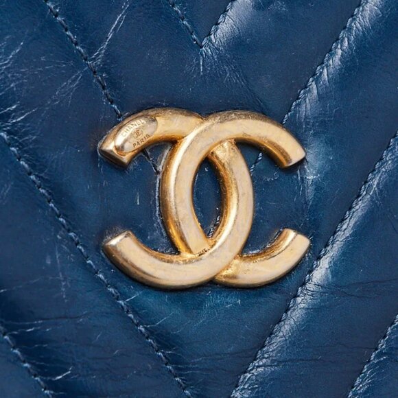 Chanel Blue Quilted Aged Calfskin Leather Coco Allure Tote Bag - Picture 11 of 12